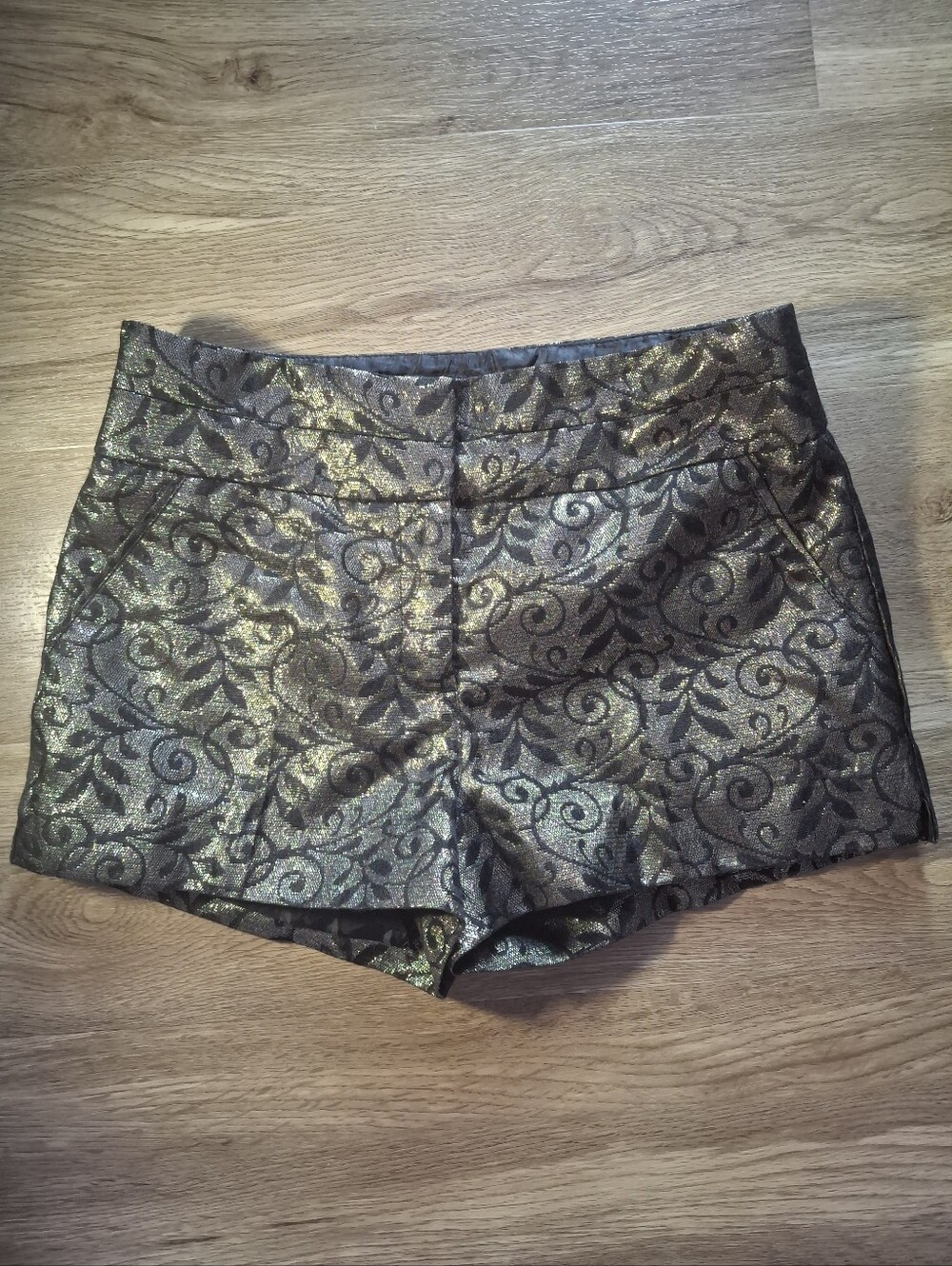 Dynamite Black & Gold Metallic Brocade High Waisted Jacquard Shorts - Size 1